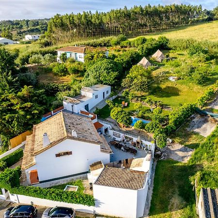 The Far End Surf House - Surf & Yoga Holidays ロウリニャン エクステリア 写真
