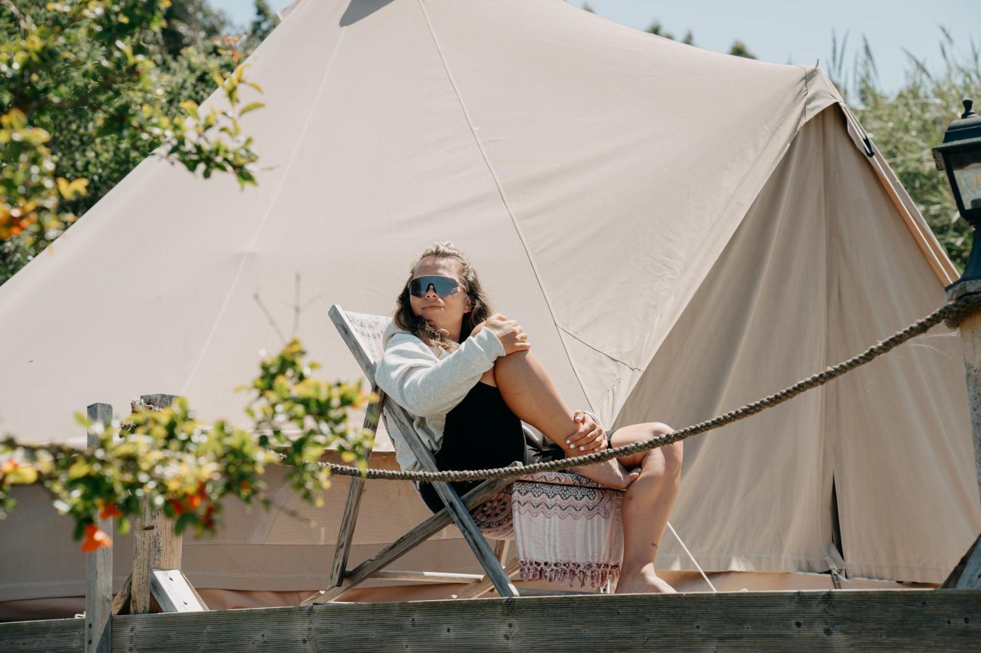 The Far End Surf House - Surf & Yoga Holidays ロウリニャン エクステリア 写真